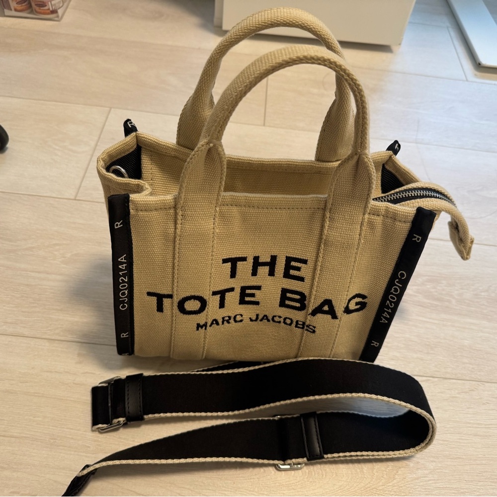 Marc Jacobs Tan Tote Bag with Black Accents